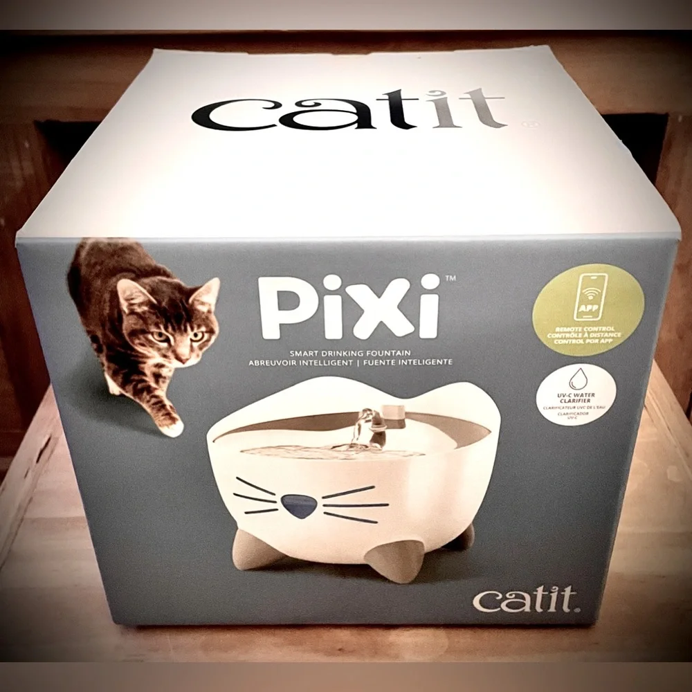 NWT • Catit • PIXI• Smart Drinking Fountain • For Cats